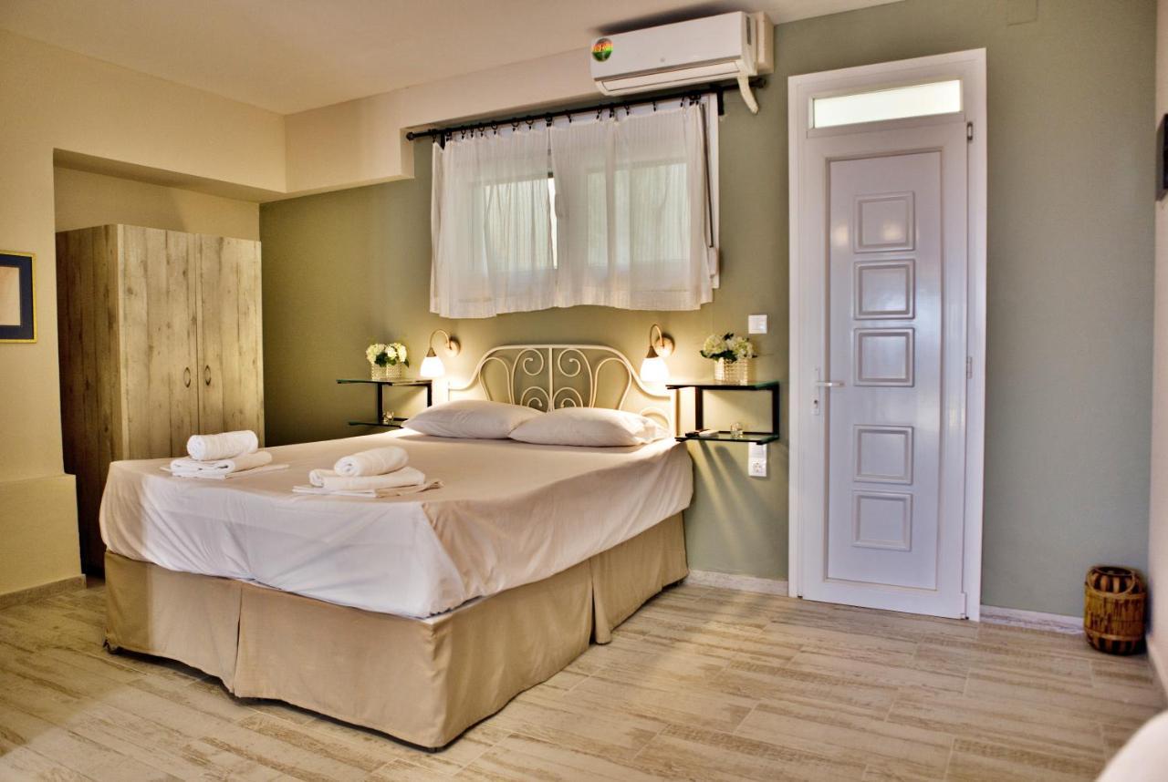Axion Esti Apartments Скопелос Екстериор снимка